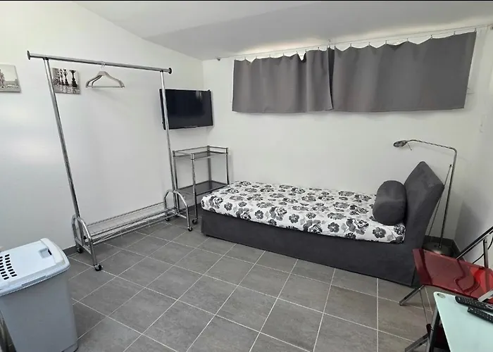 Rubis Proche Thermes * Jonzac